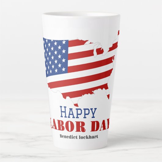 米国シンプルエレガント国旗のある労働日 カフェラテマグ (正面)