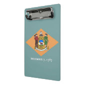 米国デラウェア州旗を持つミニクリップボード ミニクリップボード (アングル2)