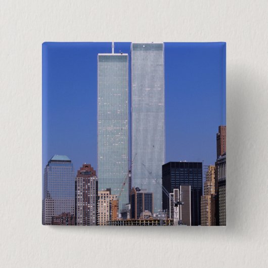 米国ニューヨーク。有名な世界のツインタワー 缶バッジ (正面)