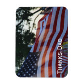 米国メモリアルデー国旗が風になびく マグネット (縦)