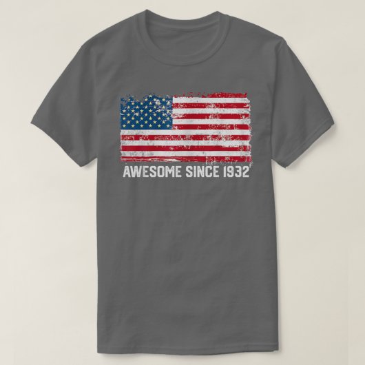 米国ヴィンテージ90歳(1932年素晴らしより) Tシャツ (デザイン正面)