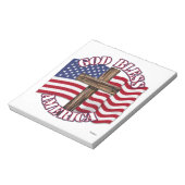 米国国旗と十字架を持つアメリカ人の神の祝福 ノートパッド (回転)