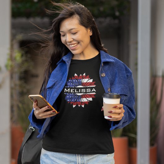 米国国旗のひまわり花(名前:女性) Tシャツ