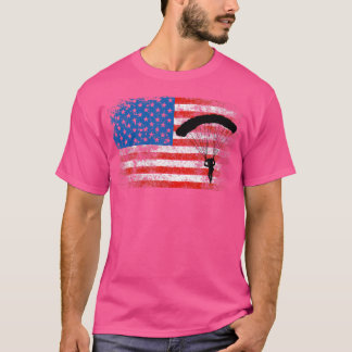 米国国旗のスカイダイビング愛国的なアメリカのパラシュート Tシャツ
