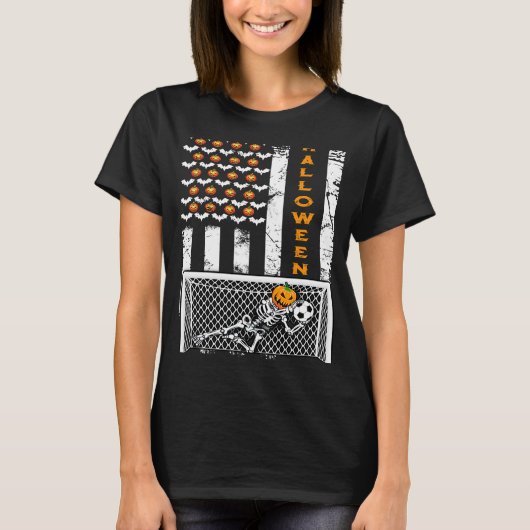 米国国旗のスケルトンサッカーゴールキーパーハロウィーンゴール Tシャツ (正面)