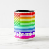 米国国旗のレインボーシールド – 衣服に値 マグカップ (中央)