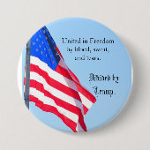 米国国旗の写真ボタン – 自由統一された、トランプ分割 缶バッジ (正面)
