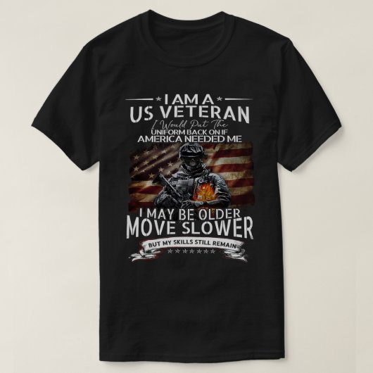 米国国旗の古い退役軍人の日にユニフォームのバックアメリもしックを置く Tシャツ (デザイン正面)