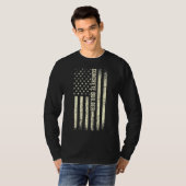 米国国旗の建物誇りを持ったアメリカンコンクリートビルダー Tシャツ (正面フル)