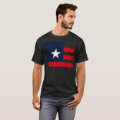 米国国旗の愛国心の強さ7月4日 Tシャツ (正面フル)
