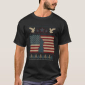 米国国旗の愛国的に醜いクリスマスイーグルアメリカンP Tシャツ (正面)