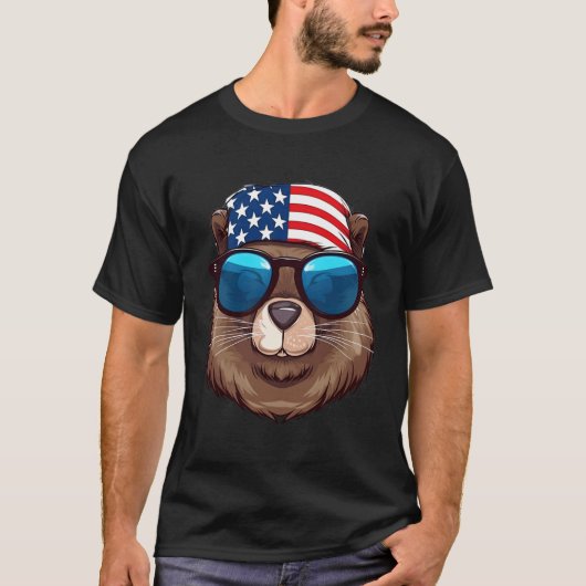 米国国旗の独立記念日を持つアメリカビーバー Tシャツ (正面)