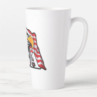 米国国旗を持つアメリカのハゲのワシ – 愛国的なアメリカ カフェラテマグ