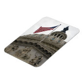 米国国旗を持つ米国議会建物 – 東 マグネット (左側)