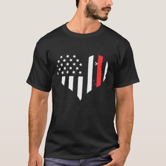 米国国旗ハート消防Thin Red Line Fireman G Tシャツ (正面)