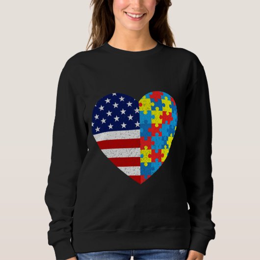 米国国旗ハート自閉症啓発パズルメンズ スウェットシャツ (正面)