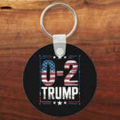 米国国旗0-2トランプ2024 キーホルダー (正面)