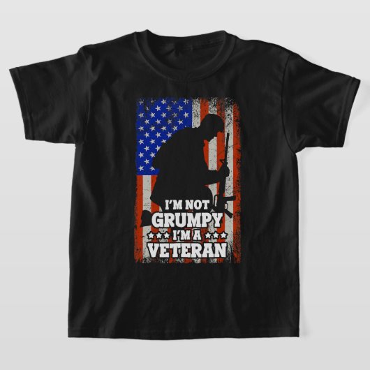 米国国旗Imが不満ではない退役軍人116 Tシャツ (レイダウン)