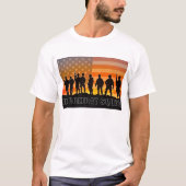 米国戦闘部隊 – 米国パラトパー Tシャツ (正面)