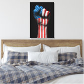 米国旗で握り拳を上げる キャンバスプリント (インサイチュ (寝室))