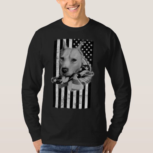 米国旗の上のピットブルドッグ Tシャツ (正面)