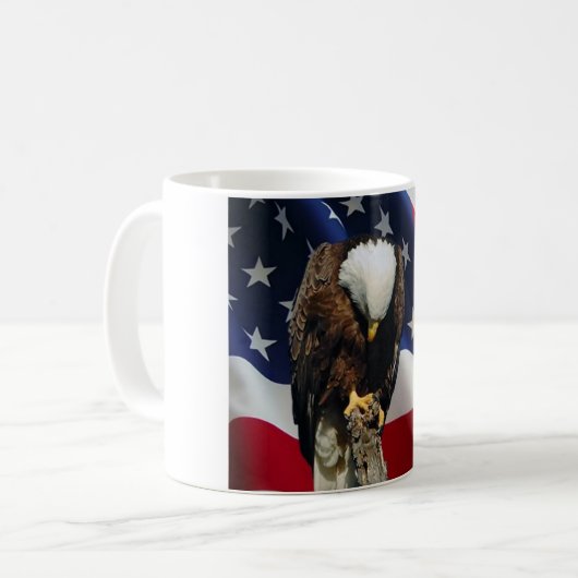 米国旗の祈るマグの悲しいワシ コーヒーマグカップ (正面左)