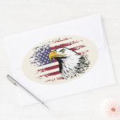 米国旗の背景に対するアメリカワシ。 楕円形シール (封筒)