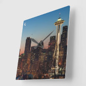 米国旗は上昇の月の間で飛びます スクエア壁時計 (傾斜)