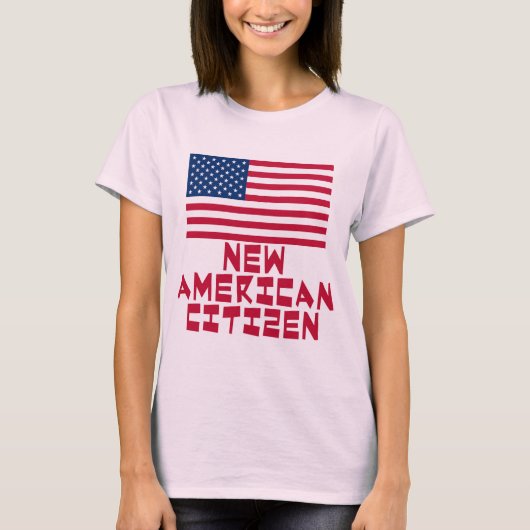 米国旗を持つ新しいアメリカの市民 Tシャツ (正面)