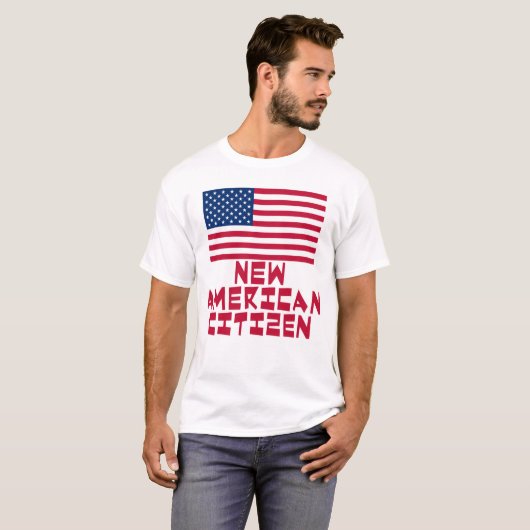 米国旗を持つ新しいアメリカの市民 Tシャツ (正面フル)