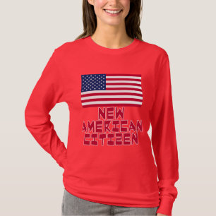米国旗を持つ新しいアメリカの市民 Tシャツ