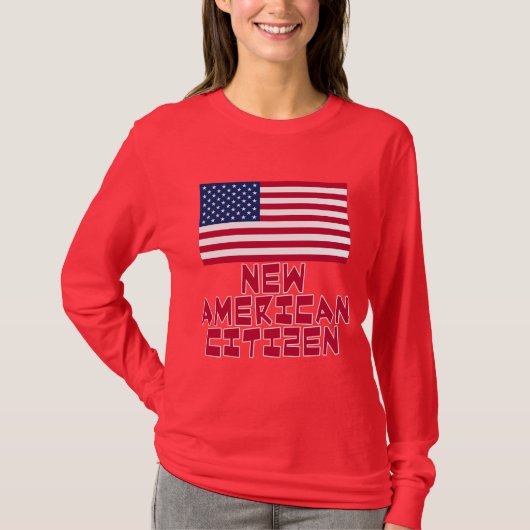 米国旗を持つ新しいアメリカの市民 Tシャツ (正面)