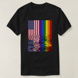 米国旗LGBTの旗のプライドの虹色 Tシャツ