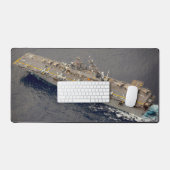 米国水陸両用突撃船 – LHD-1 デスクマット (キーボード&マウス)