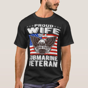米国海誇りを持った底潜水艦退役軍人パトリオティの女性の妻 Tシャツ