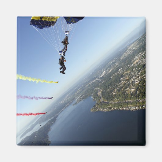 米国海軍パラシュートチームのメンバー マグネット (正面)