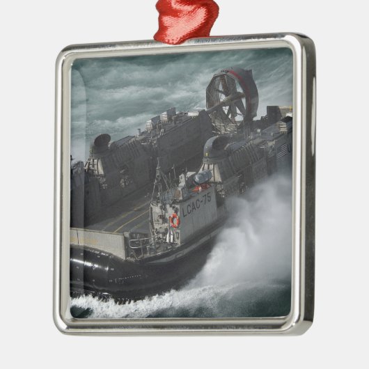 米国海軍陸揚げクラフト用エアクッション メタルオーナメント (左)