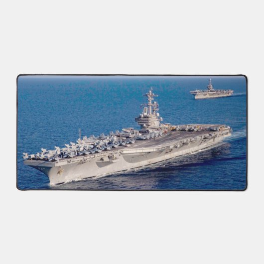 米国空母 – CVN-77 デスクマット (正面)