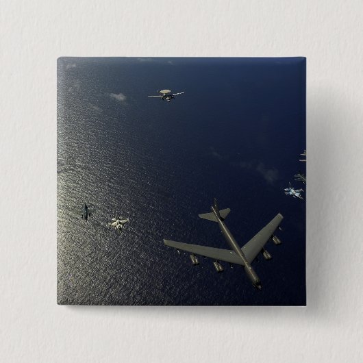 米国空軍B-52ストラトフォレス航空機2 缶バッジ (正面)