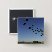 米国空軍C-17グローブマスターIII 2 缶バッジ (正面&裏面)