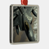 米国空軍F-22ラプターはKCによって給油される –  メタルオーナメント (右)