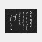 米国親愛のアンチトランプからの世界謝罪レター フリースブランケット (正面(横))