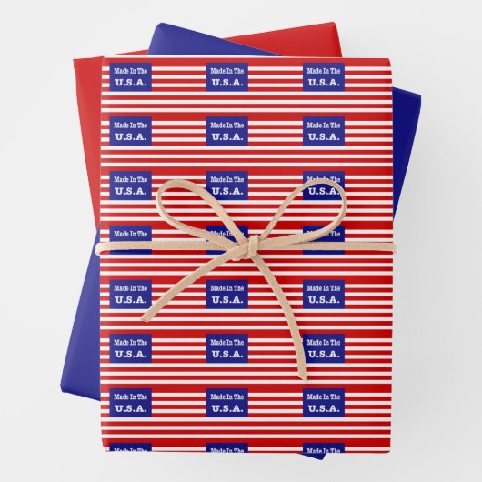 米国赤白と青のアメリカ国旗で作られる ラッピングペーパーシート (インサイチュ)