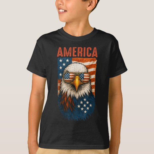 米国7月4日アメリカ国旗ハゲ・イーグル愛国心 Tシャツ (正面)