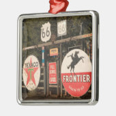 米国、アリゾナ、セドナ: 旧式な広告シンボルや象徴 メタルオーナメント (左)