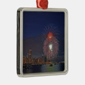 米国、イリノイ、シカゴの7月4日の花火 メタルオーナメント (右)