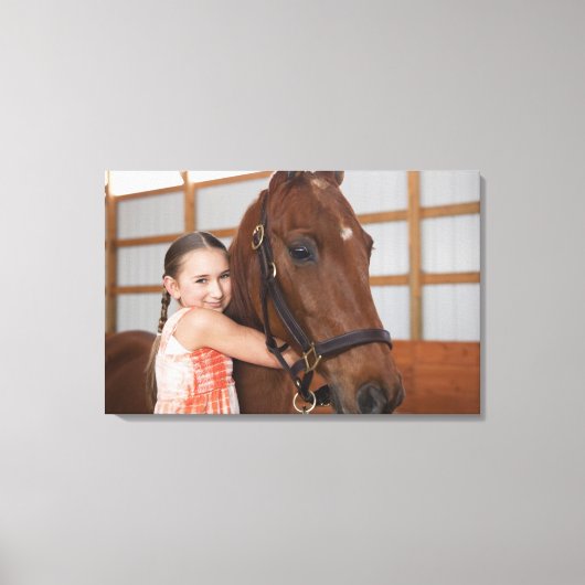 米国、イリノイ、メタモラ、笑顔のポートレート キャンバスプリント (正面)