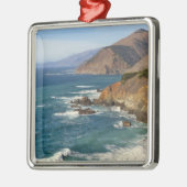 米国、カリフォルニアのSurの大きい海岸線 メタルオーナメント (左)