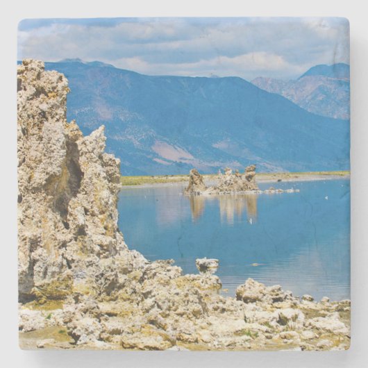 米国、カリフォルニア、モノレイクサウストゥファ保護区 ストーンコースター (正面)