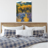 米国、コロラド州。ロッキー山脈の明るい黄色の《植物》アスペン キャンバスプリント (インサイチュ (寝室))